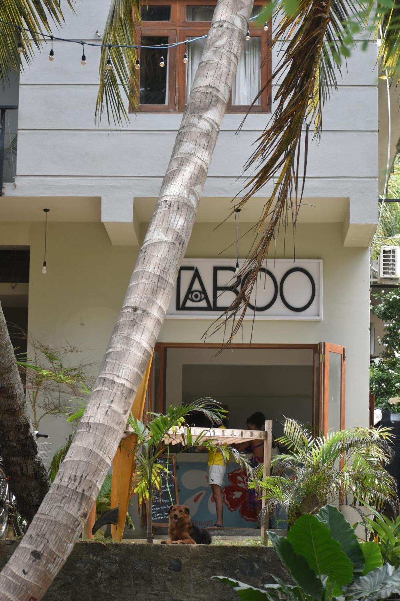 ホテル Taboo ディックウェラ エクステリア 写真